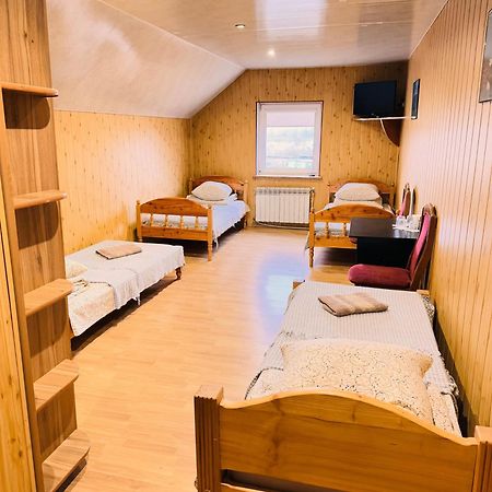Pid Yavorom Hotell Drogomirchany Exteriör bild