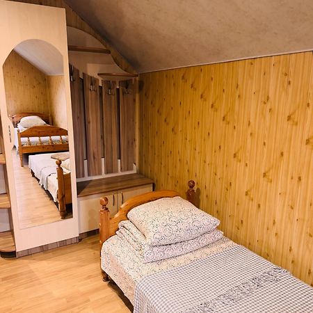 Pid Yavorom Hotell Drogomirchany Exteriör bild