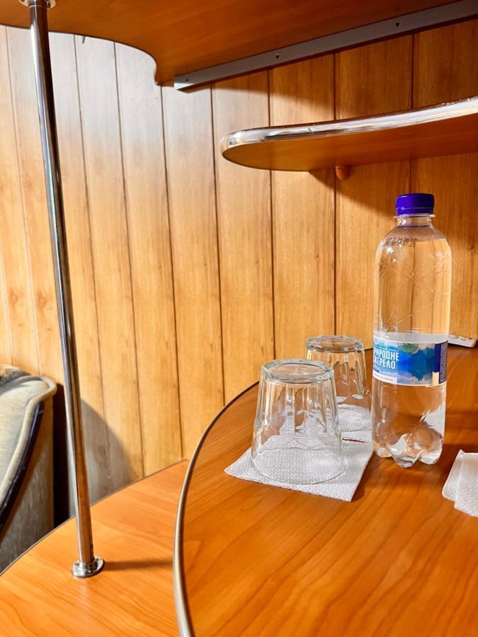 Pid Yavorom Hotell Drogomirchany Exteriör bild