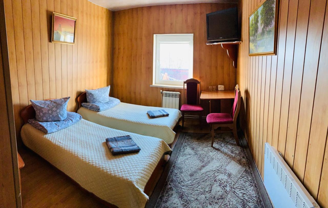 Pid Yavorom Hotell Drogomirchany Exteriör bild