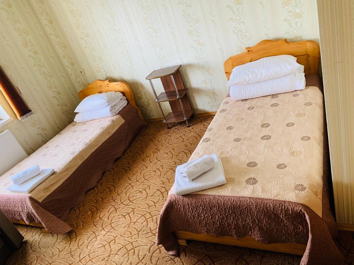 Pid Yavorom Hotell Drogomirchany Exteriör bild
