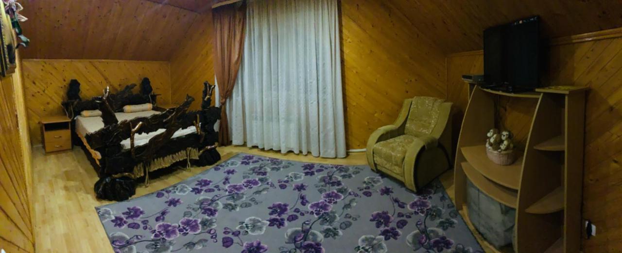 Pid Yavorom Hotell Drogomirchany Exteriör bild